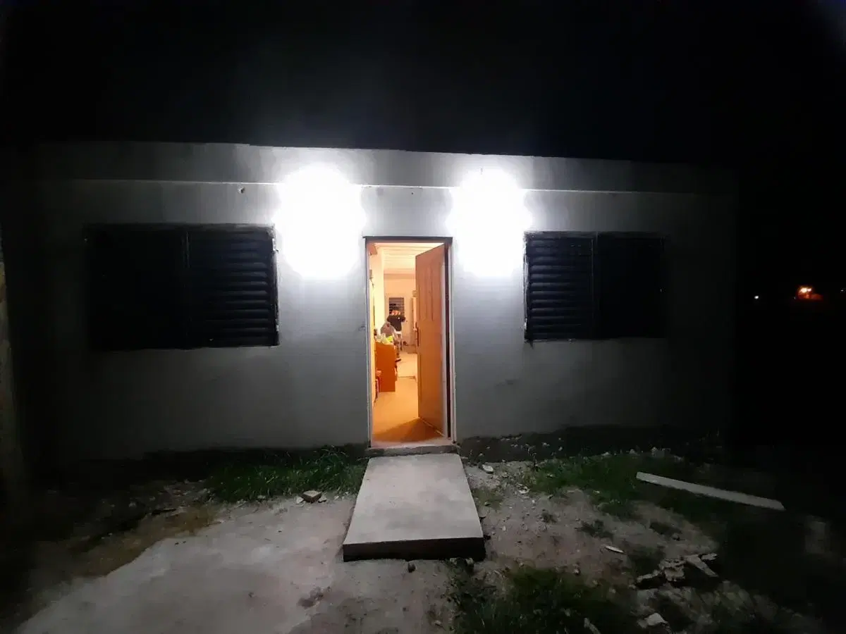 Casa en venta - 2 dormitorios 1 baño - 180 mts2 - Melchor Romero 4