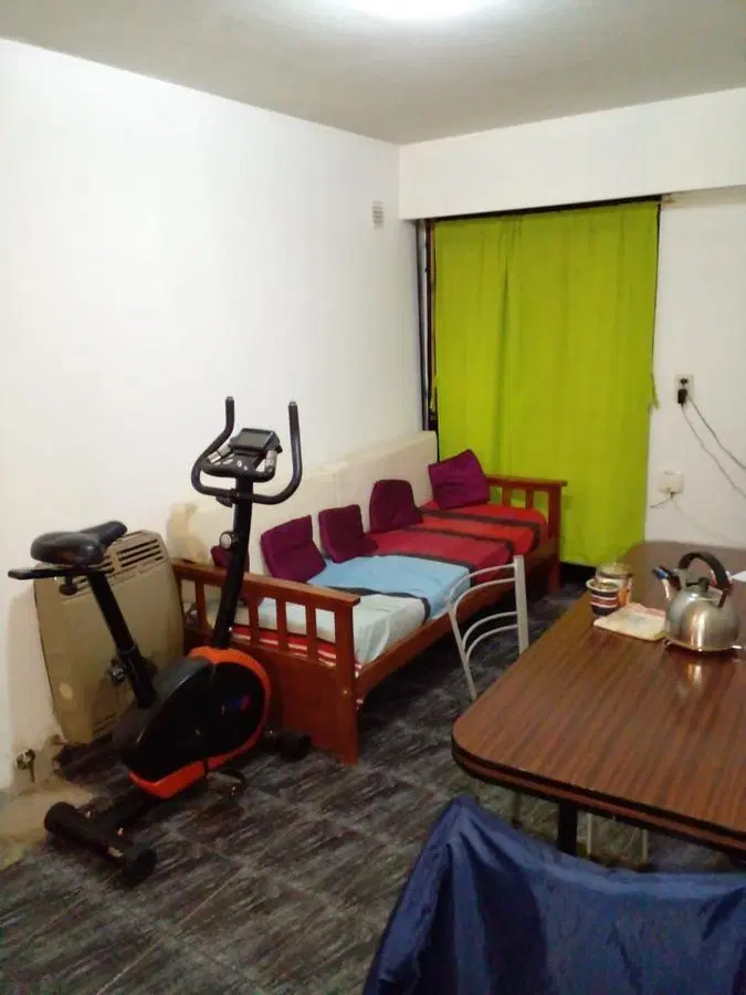 Departamento en venta - 2 dormitorios 1 baño - 43.45mts2 - Los Hornos 2
