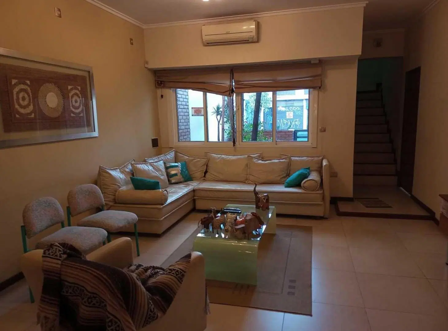 Casa en venta - 4 Dormitorios 2 Baños - Villa Elvira 3