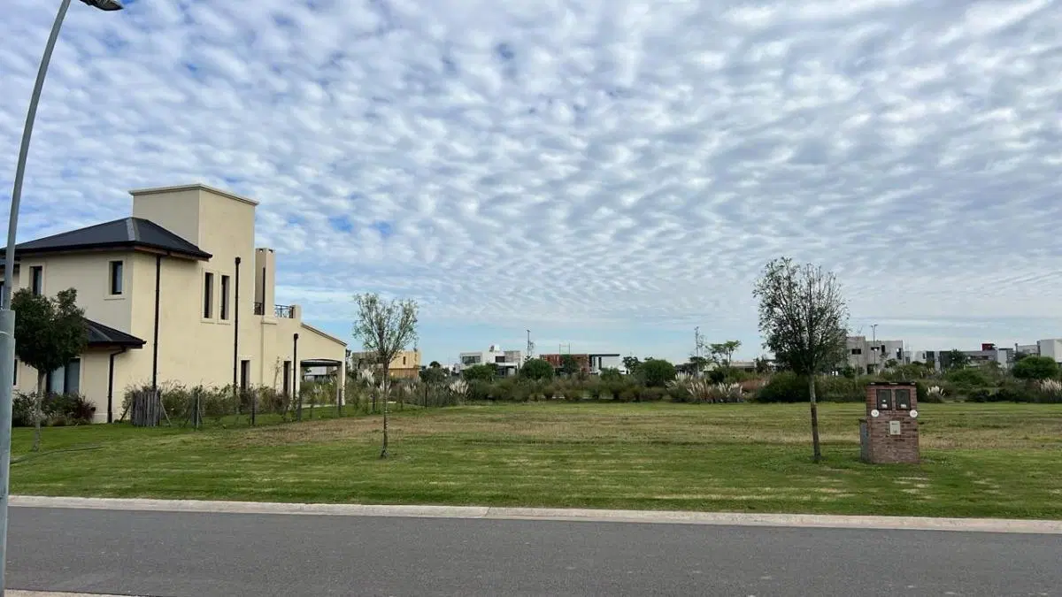 Terreno en venta - 860Mts2  - Puertos del Lago 2