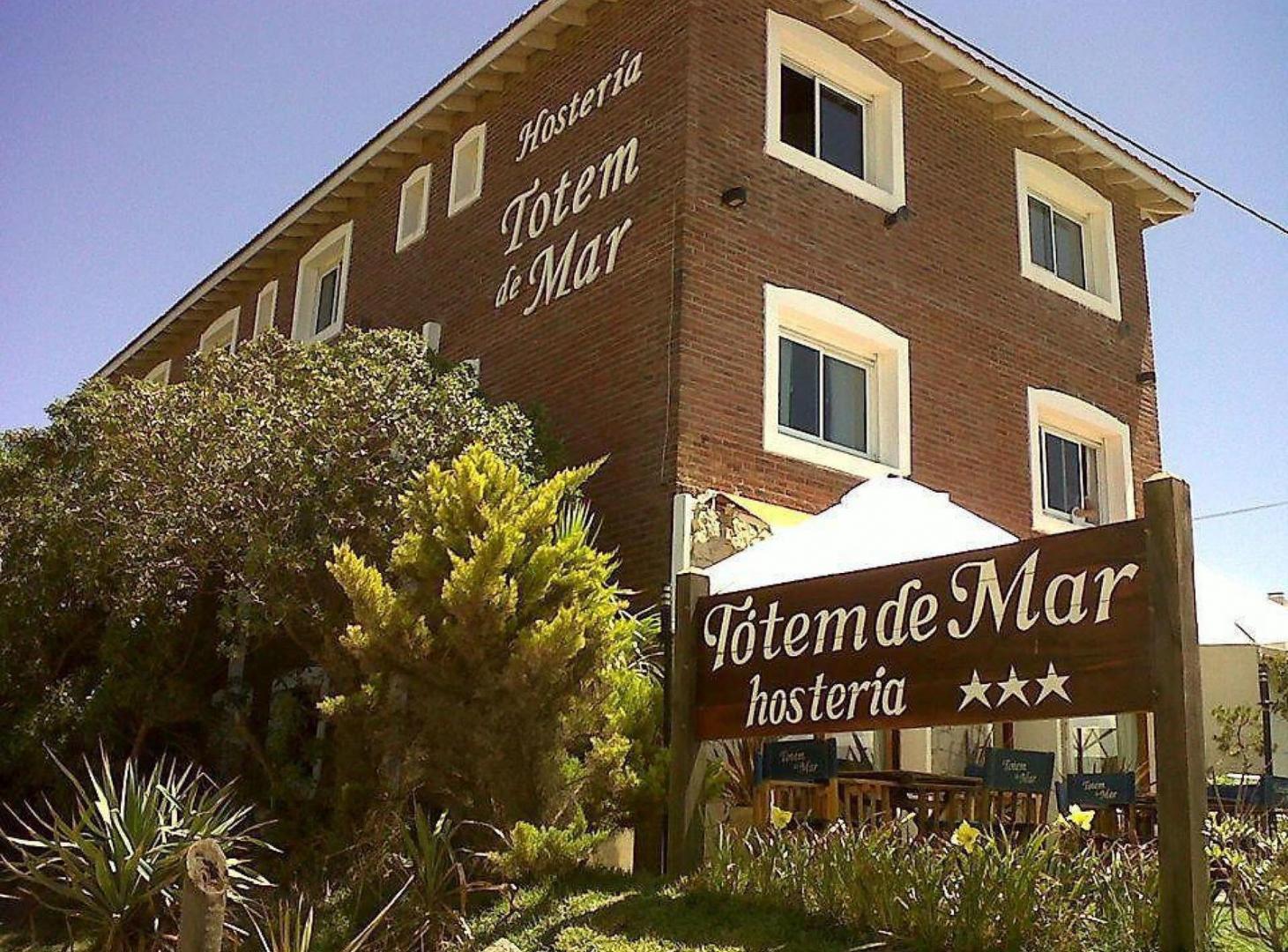 Hotel en venta - 16 habitaciones 1 departamento - 500Mts2 - Valeria del Mar