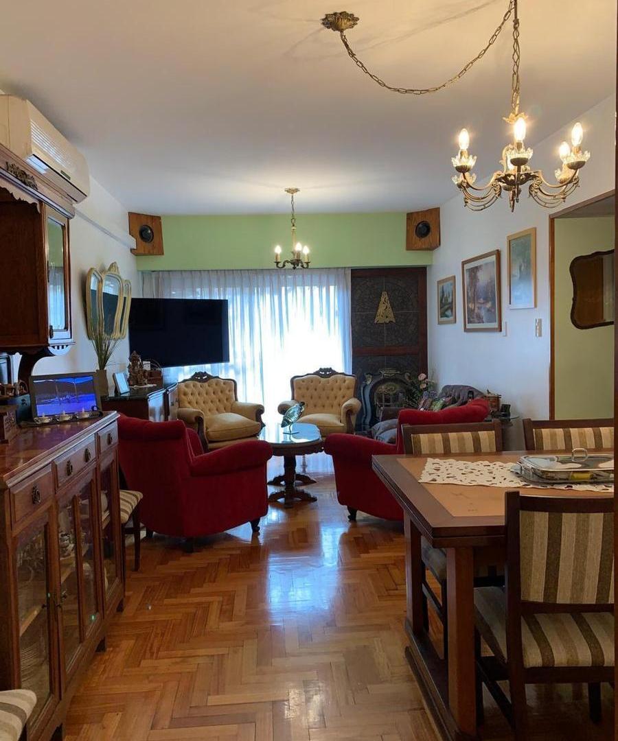 Departamento en venta - 3 Dormitorios 2 Baños - Cochera - 130Mts2 - Parque Patricios