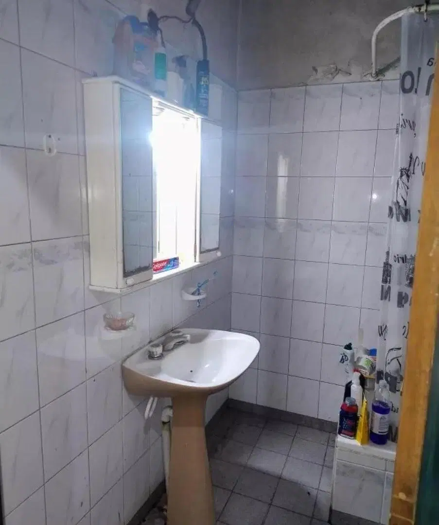 Casa en venta - 2 Dormitorios 2 Baños - 330Mts2 - Gonzalez Catán 4