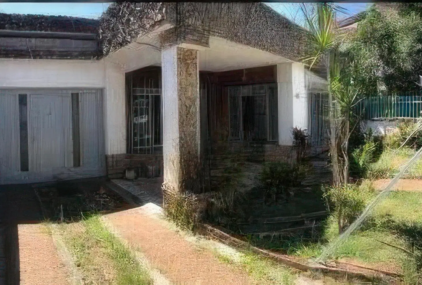 Casa en venta - 2 Dormitorios 2 Baños - Cochera - Haedo, Morón 1