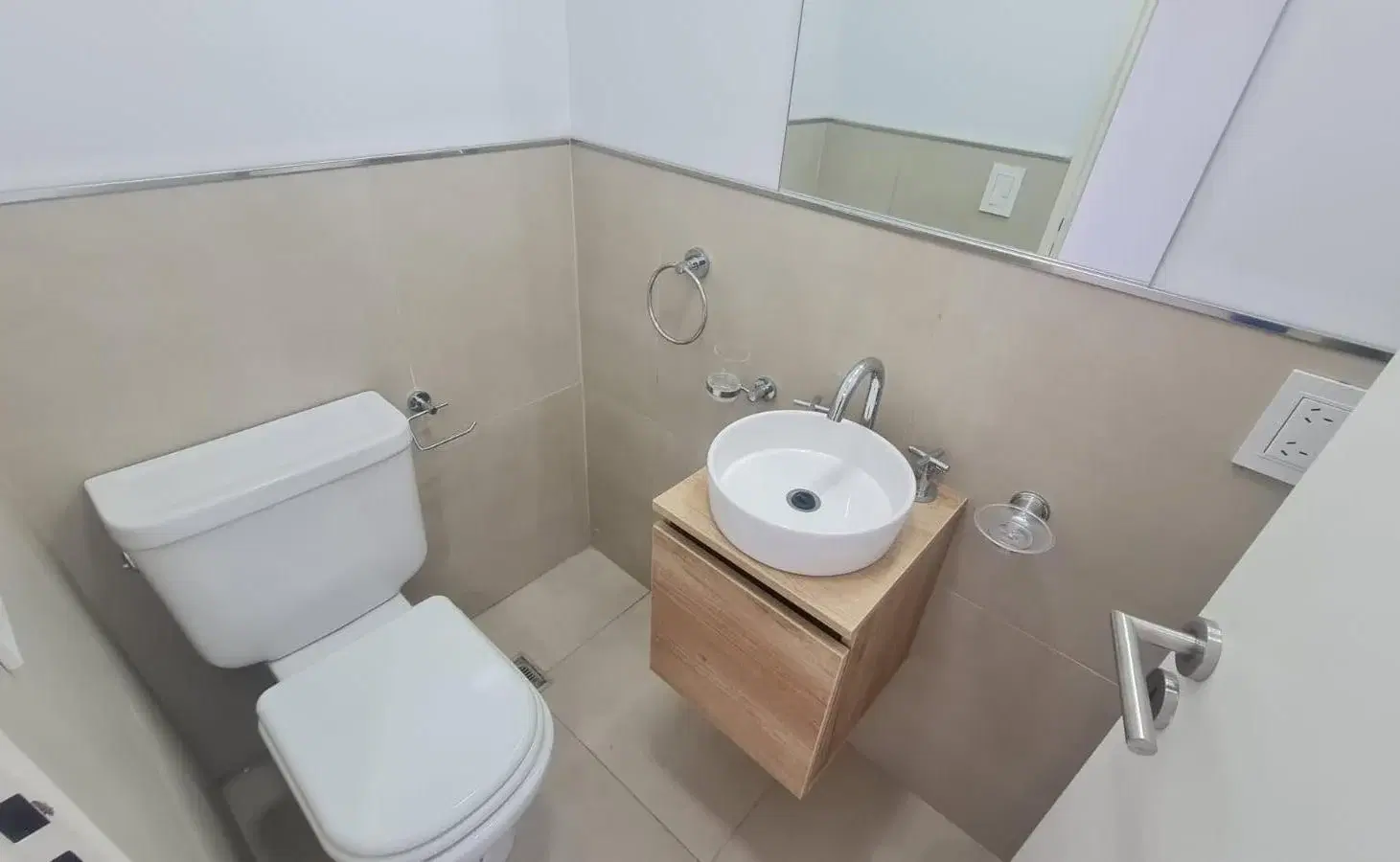 Departamento en venta - 2 Dormitorios 2 Baños - Ituzaingó 3