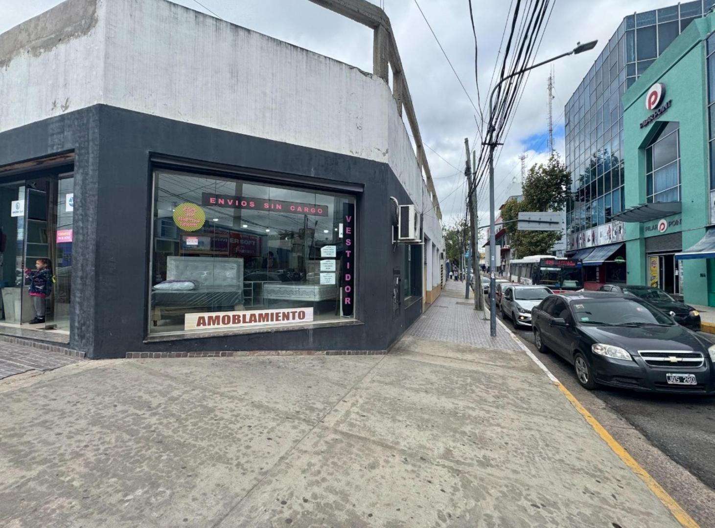 Local comercial en venta - 800mts2 - Pilar