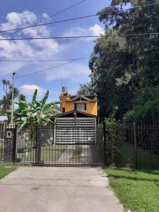 Casa en venta -2 dormitorios 1 baño 1 toilette - patio - 1300 mts2 - La Reja 1