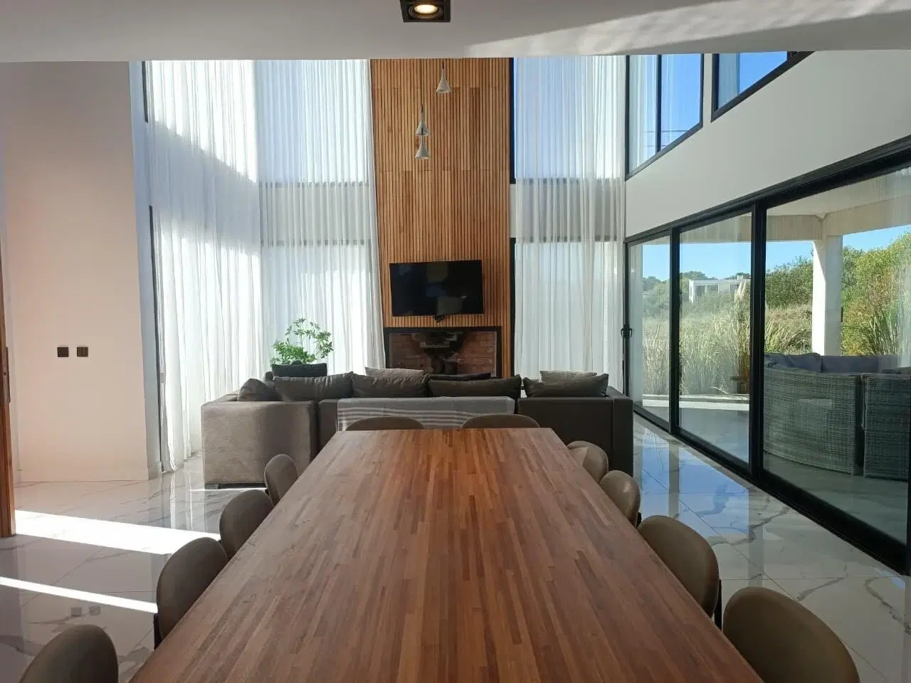 Casa en venta - 5 Dormitorios 6 Baños - Senderos III 5