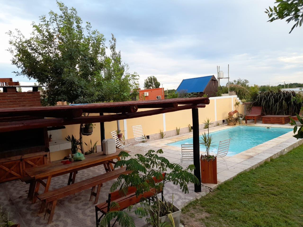 Casa en venta - 5 Dormitorios 3 Baños - 800Mts2 - General Alvear