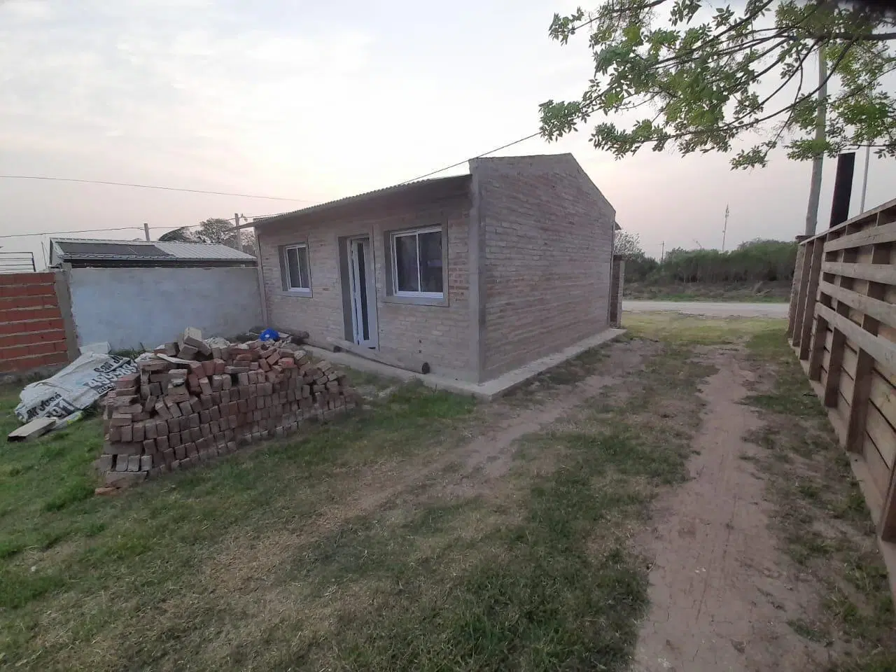 Casa en venta - 5 Dormitorios 3 Baños - 800Mts2 - General Alvear 3
