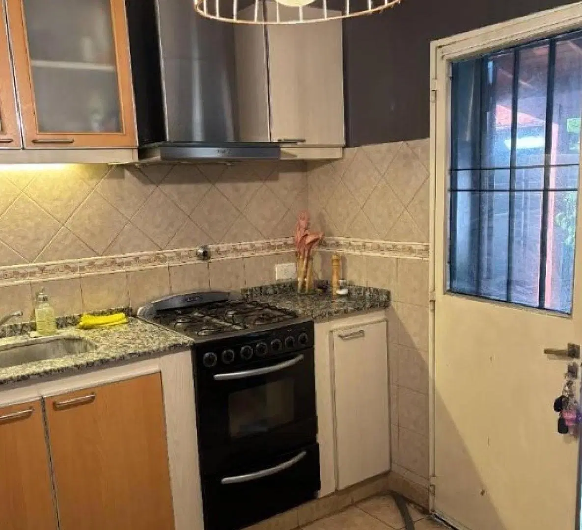 PH en venta - 3 Dormitorios 1 Baño - Hurlingham 1