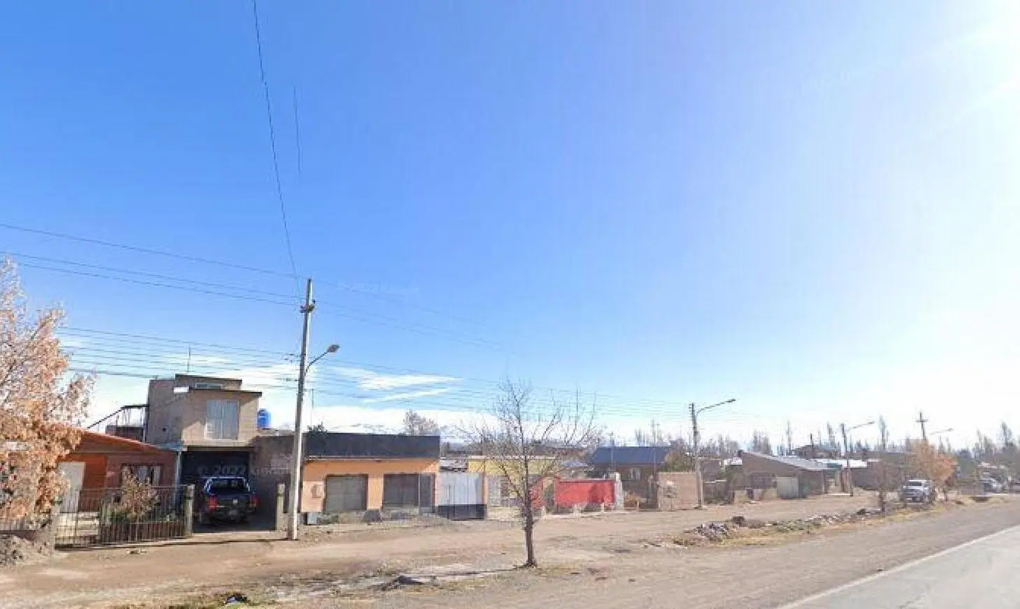 Casa en venta - 2 Dormitorios 1 Baño - Cochera - 185Mts2 - Malargue 4