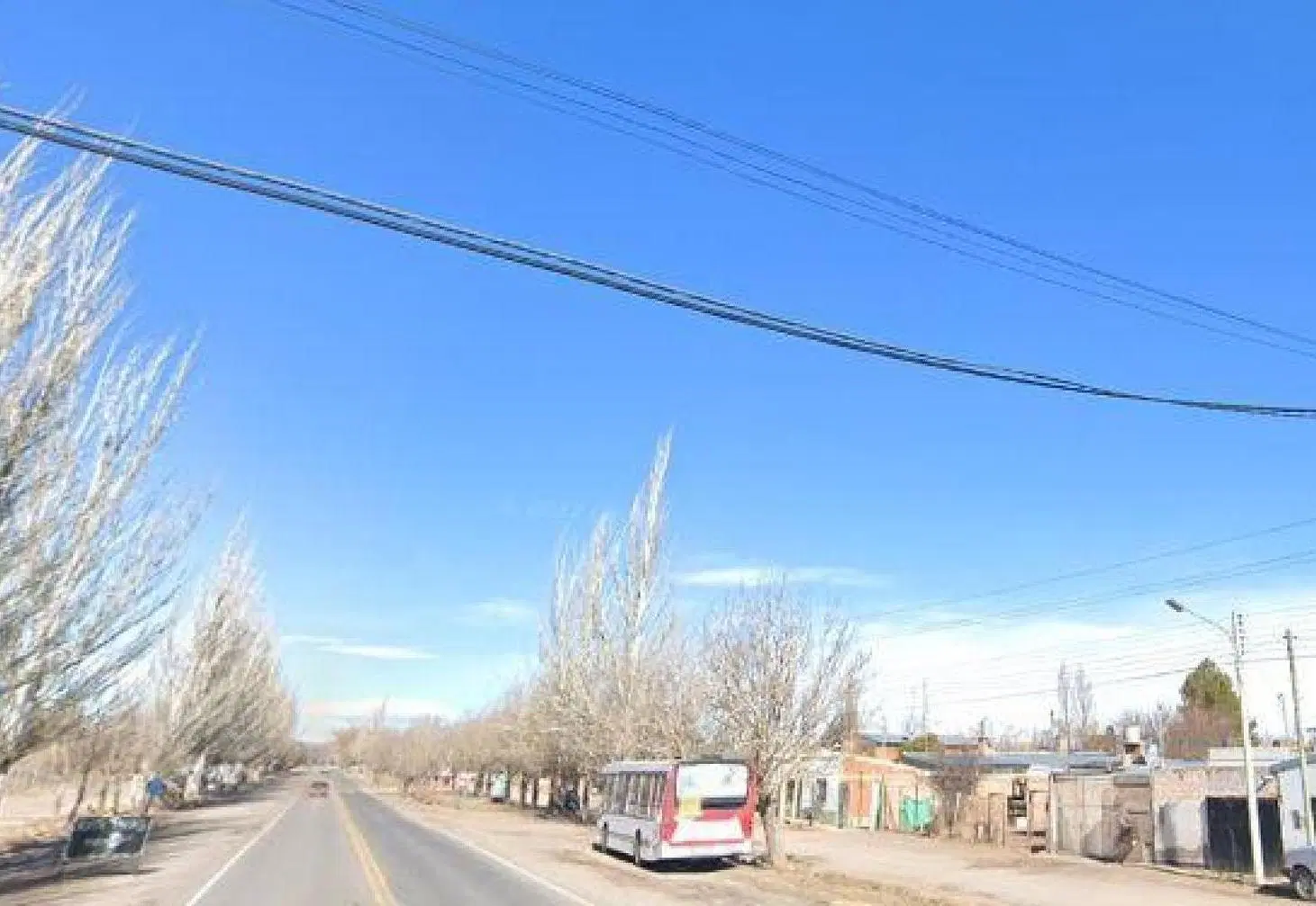 Casa en venta - 2 Dormitorios 1 Baño - Cochera - 185Mts2 - Malargue 5