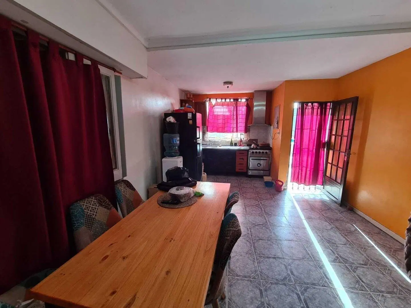 Casa en venta - 2 Dormitorios 2 Baños - Cochera - 430Mts2 - Quilmes 4