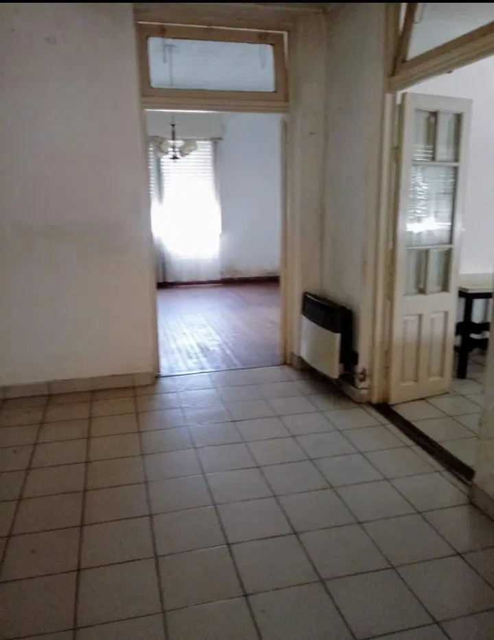 Casa en venta - 2 Dormitorios 2 Baños - Cochera - 243Mts2 - Salto 5