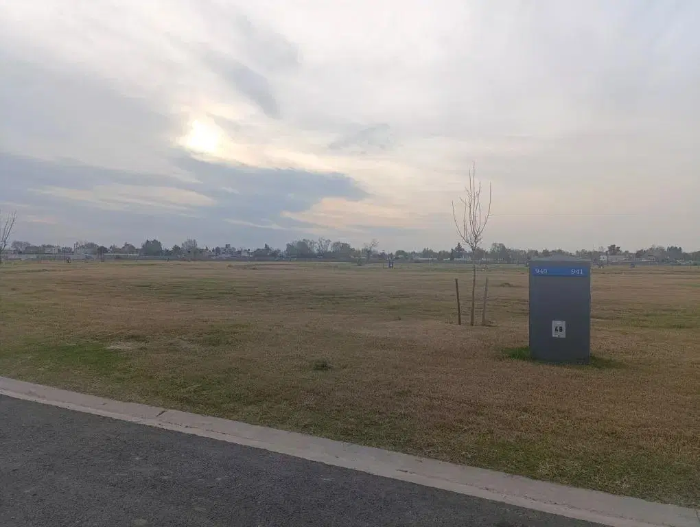 Terreno en venta - 801Mts2 - Terralagos, Canning 5