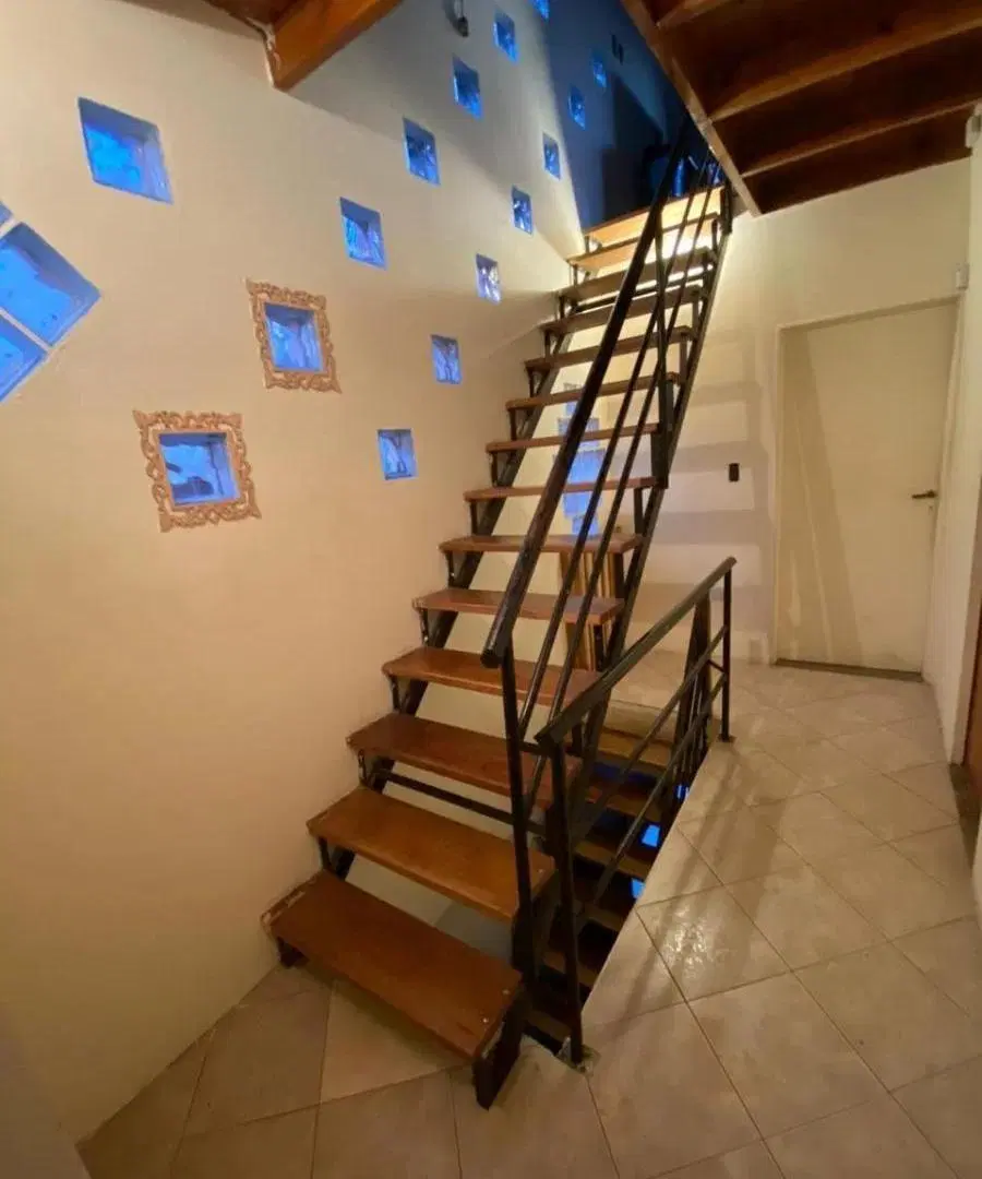 Casa en venta - 3 Dormitorios 2 Baños - 378Mts2 - El Palomar, Morón 4