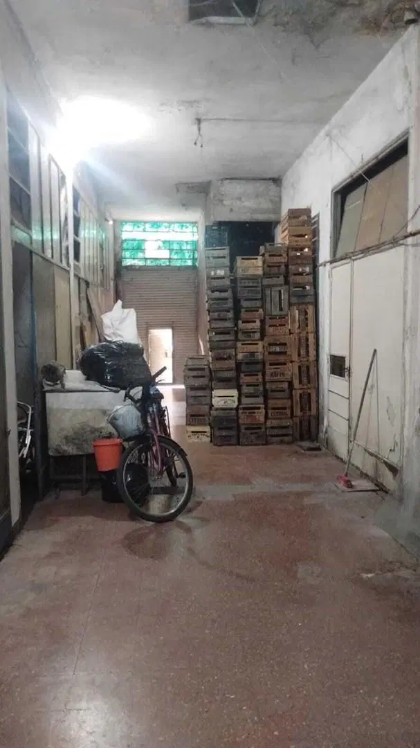 Locales Comerciales en venta - 332mts2 - Merlo 2