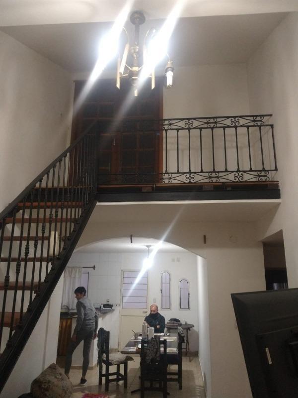 Casa en venta - 3 dormitorios 1 baño - 80mts2 - Temperley