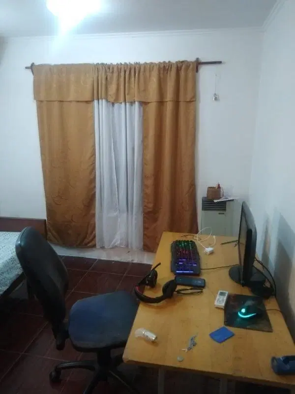 Casa en venta - 3 dormitorios 1 baño - 80mts2 - Temperley 4