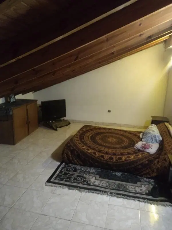 Casa en venta - 3 dormitorios 1 baño - 80mts2 - Temperley 2