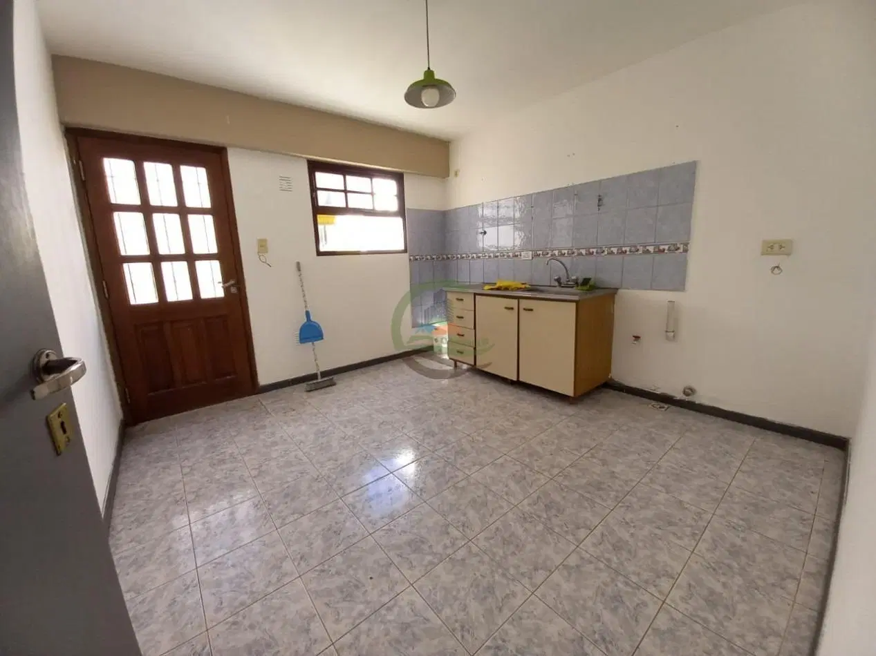 Dúplex en venta - 2 Dormitorios 1 Baño - 96mts2 - Trelew 3