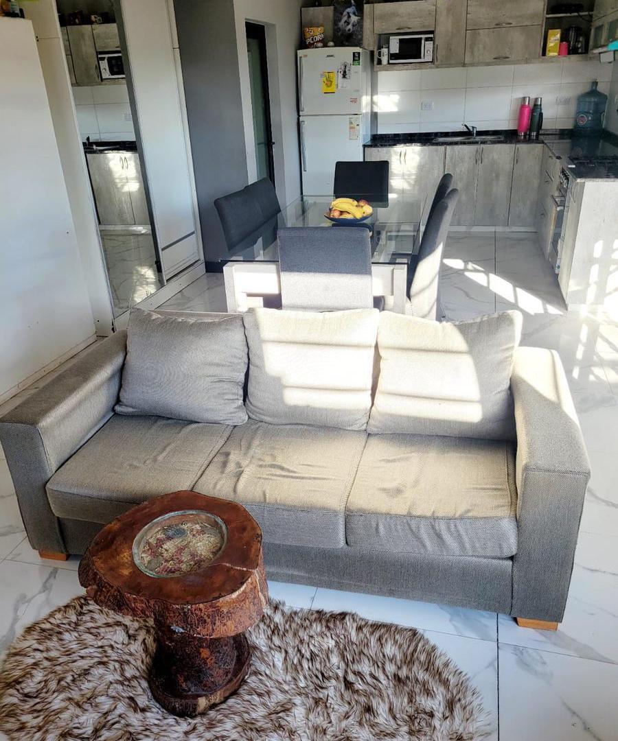 Foto de Casa en venta - 1 Dormitorio 1 Baño - Cochera - 330Mts2 - El Pato, imagen 3
