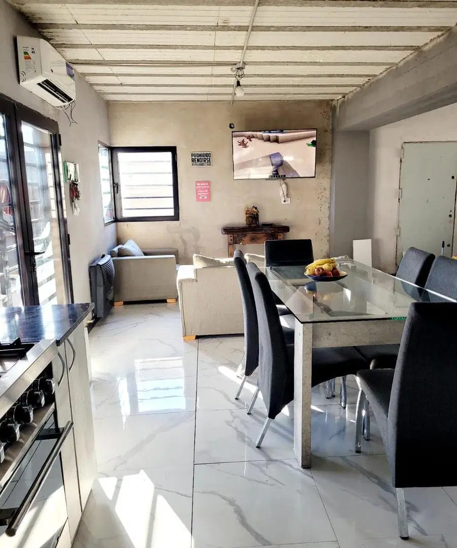 Casa en venta - 1 Dormitorio 1 Baño - Cochera - 330Mts2 - El Pato, Berazategui 2