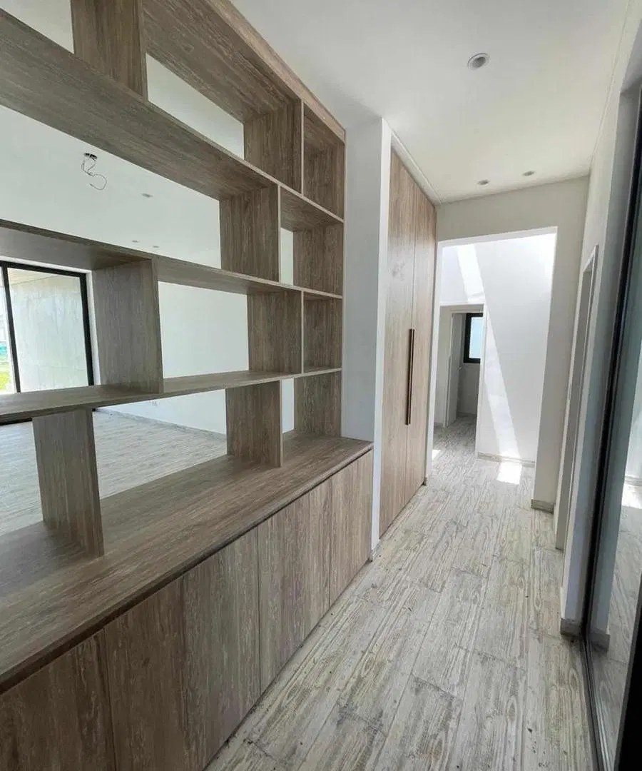 Casa en venta - 3 Dormitorios 4 Baños - Cocheras - 216,50Mts2 - El Naudir, Escobar 2
