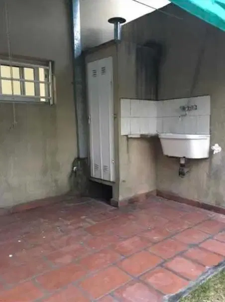 Dúplex en venta - 2 dormitorios 2 baños - cochera - 103mts2 - Los Hornos, La Plata 3
