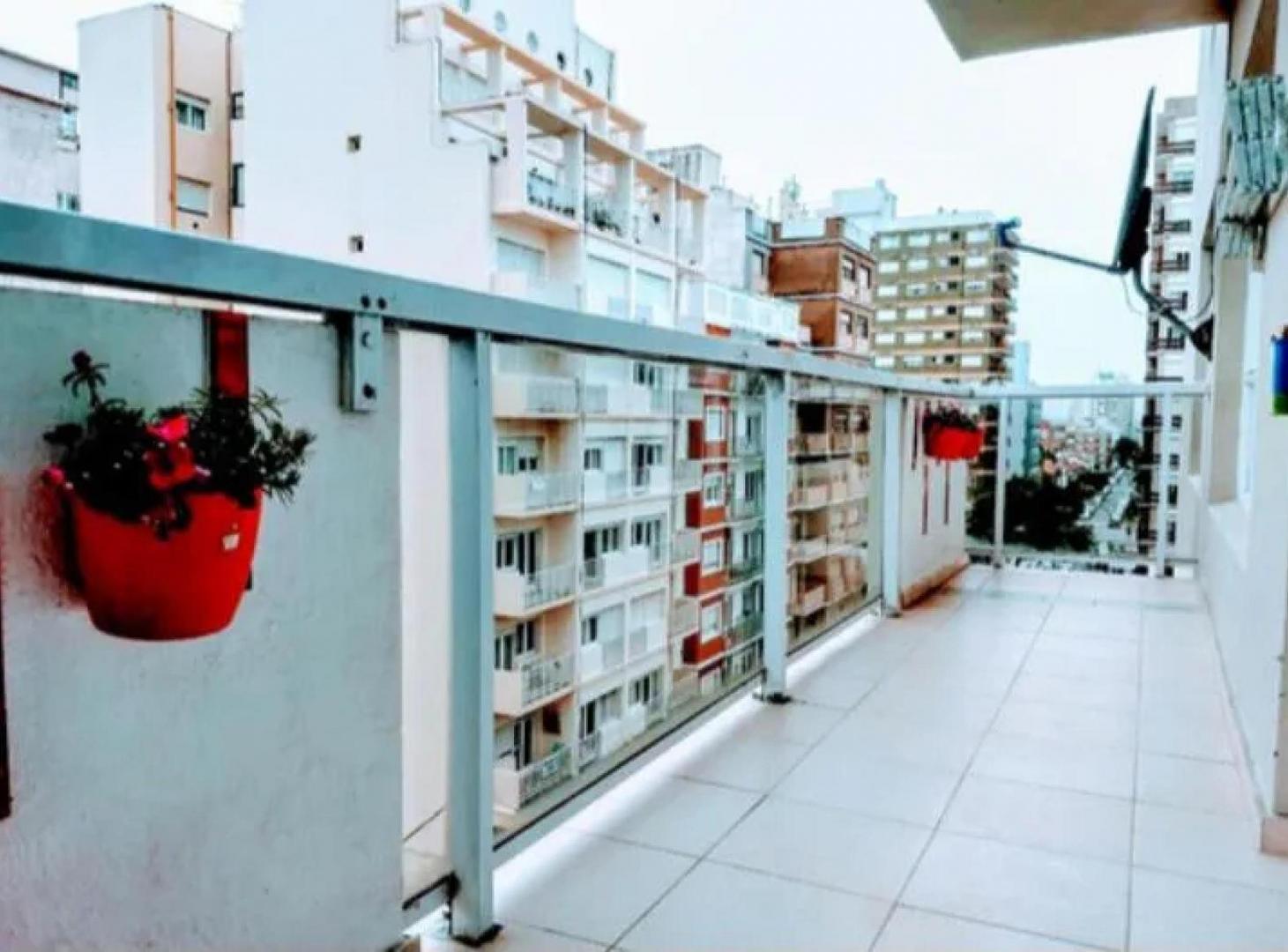 Foto de Departamento en venta - 1 Dormitorio 1 Baño - Miramar, imagen 2