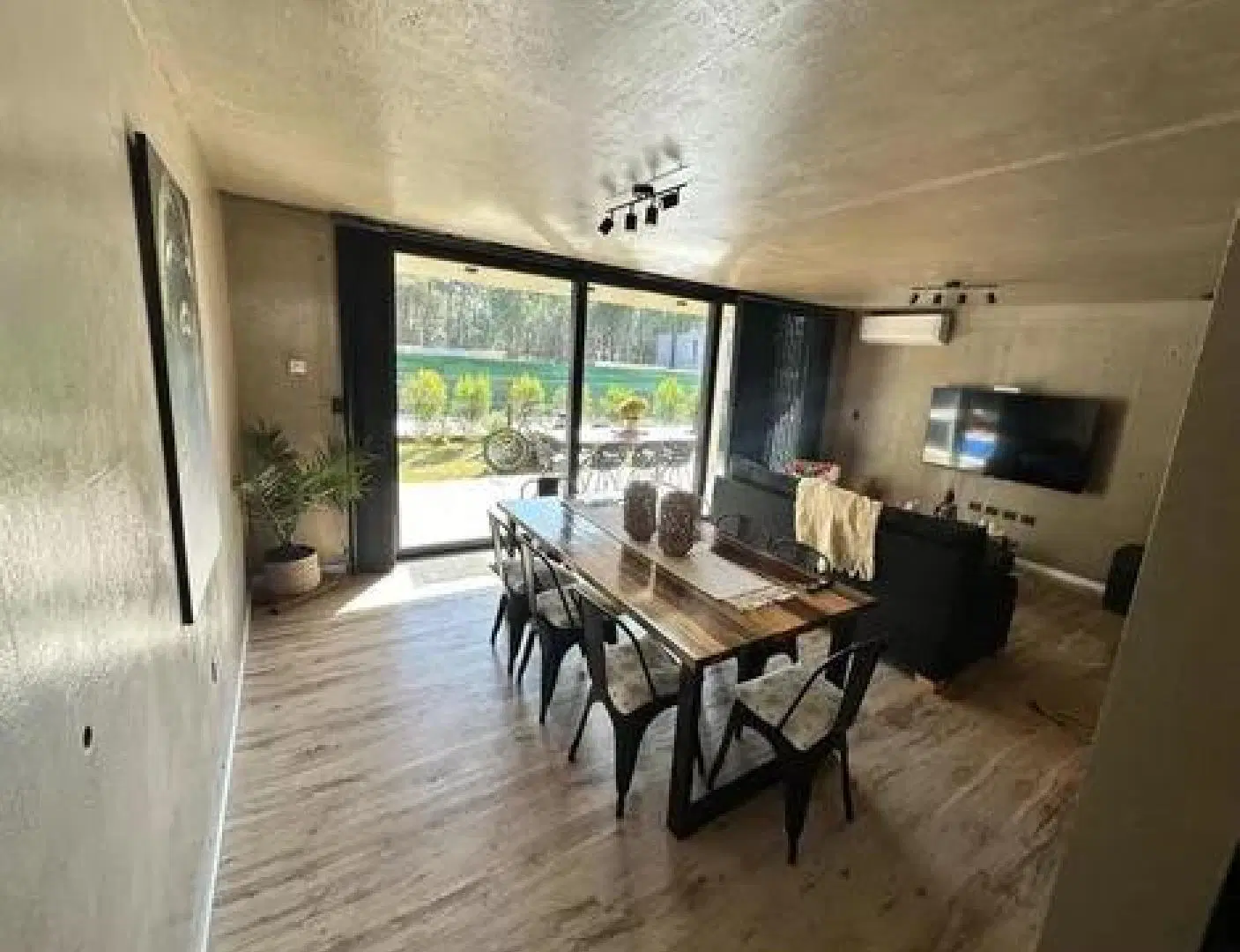 Casa en venta - 3 Dormitorios 3 Baños - Cochera - Pinamar 5