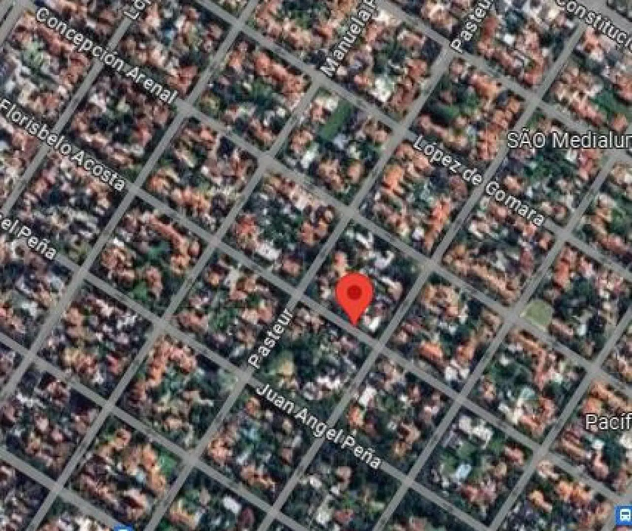 Casa en venta - 3 Dormitorios 2 Baños - Cocheras - 270Mts2 - Mar del Plata 2