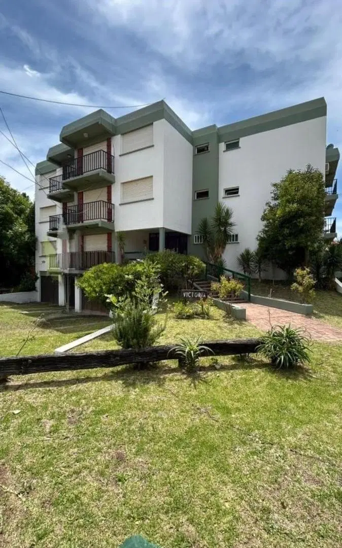 Departamento en venta - 1 Dormitorio 1 Baño - Villa Gesell 2