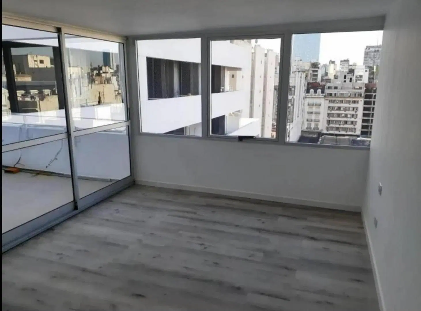 Departamento en venta - 2 Dormitorios 1 Baño - Cochera - 95Mts2 - San Nicolás 2