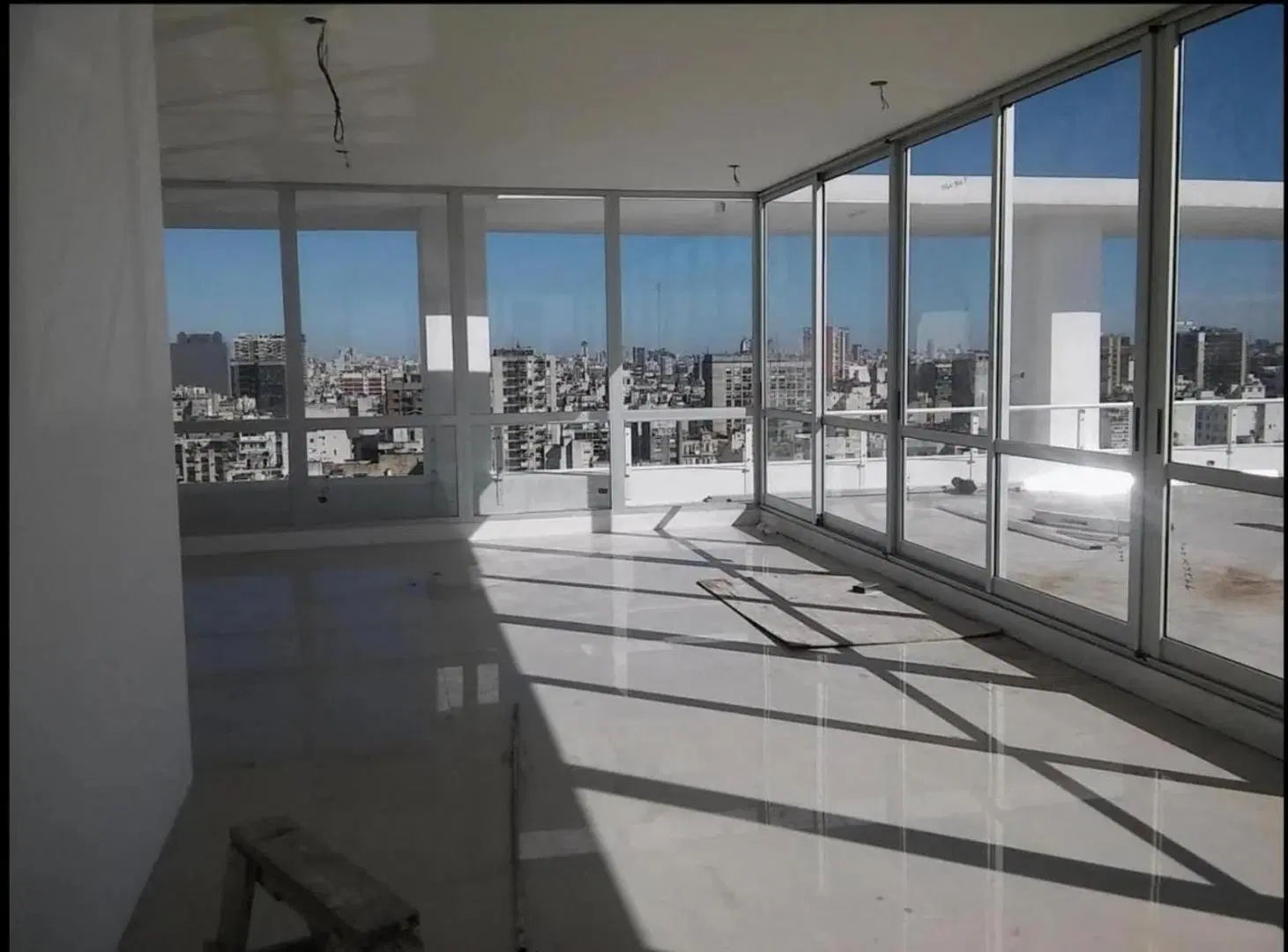 Departamento en venta - 2 Dormitorios 1 Baño - Cochera - 95Mts2 - San Nicolás 3