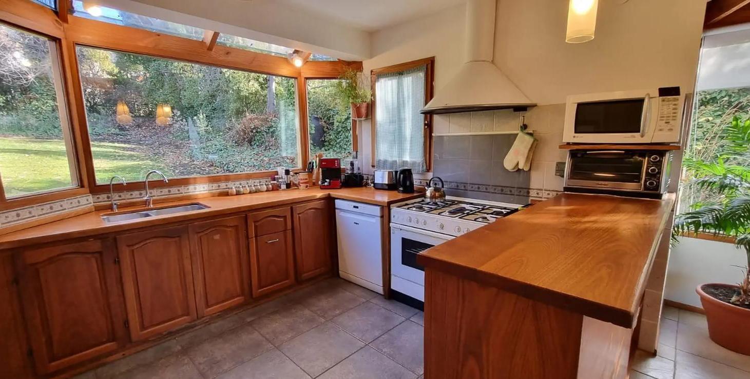 Foto de Casa en venta - 4 Dormitorios 2 Baños - Cochera - 1.008Mts2 - San, imagen 2