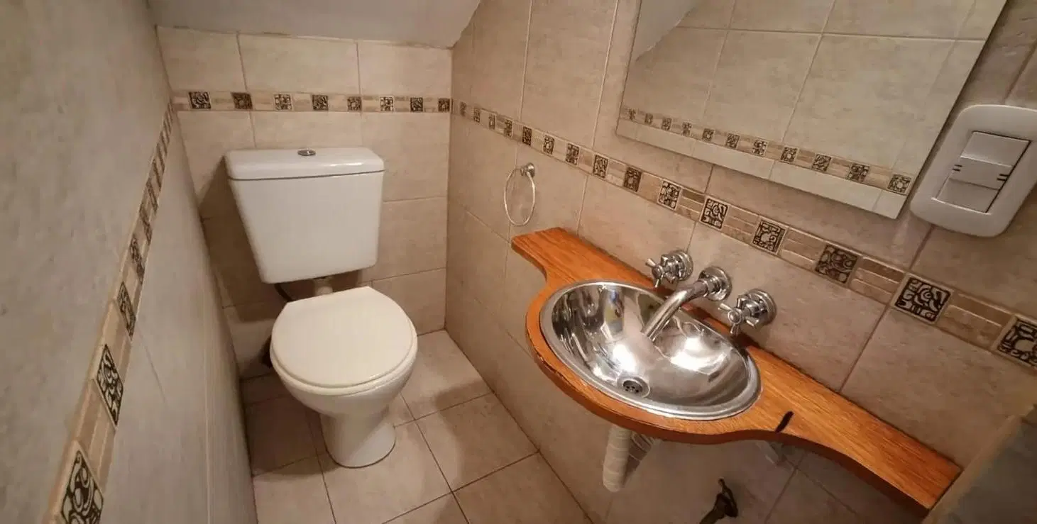 Casa en venta - 4 Dormitorios 2 Baños - Cochera - 1.008Mts2 - San Carlos de Bariloche 4