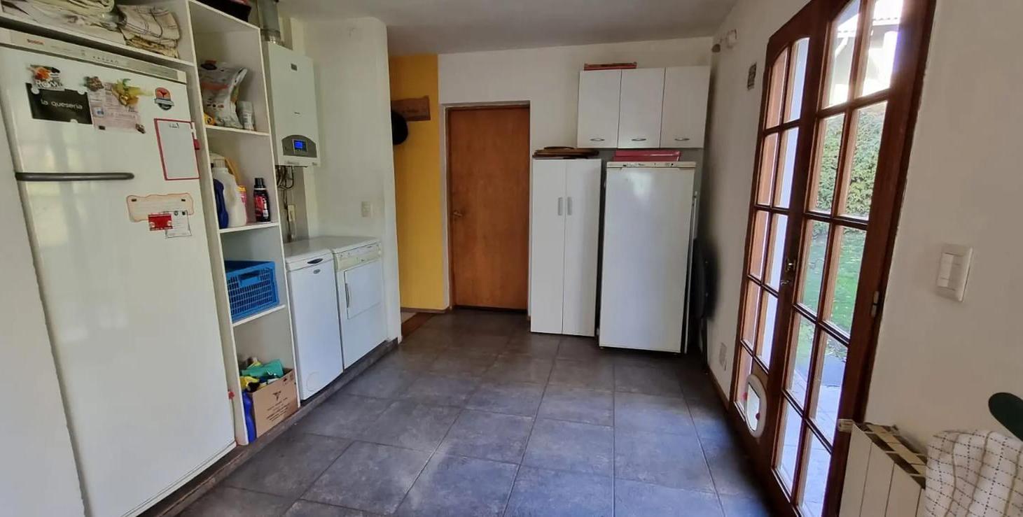 Foto de Casa en venta - 4 Dormitorios 2 Baños - Cochera - 1.008Mts2 - San, imagen 1