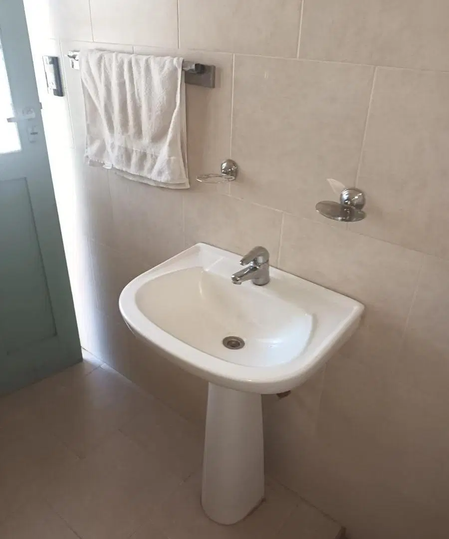 Casa en venta - 3 Dormitorios 3 Baños - 7.000Mts2 - Catamarca 3