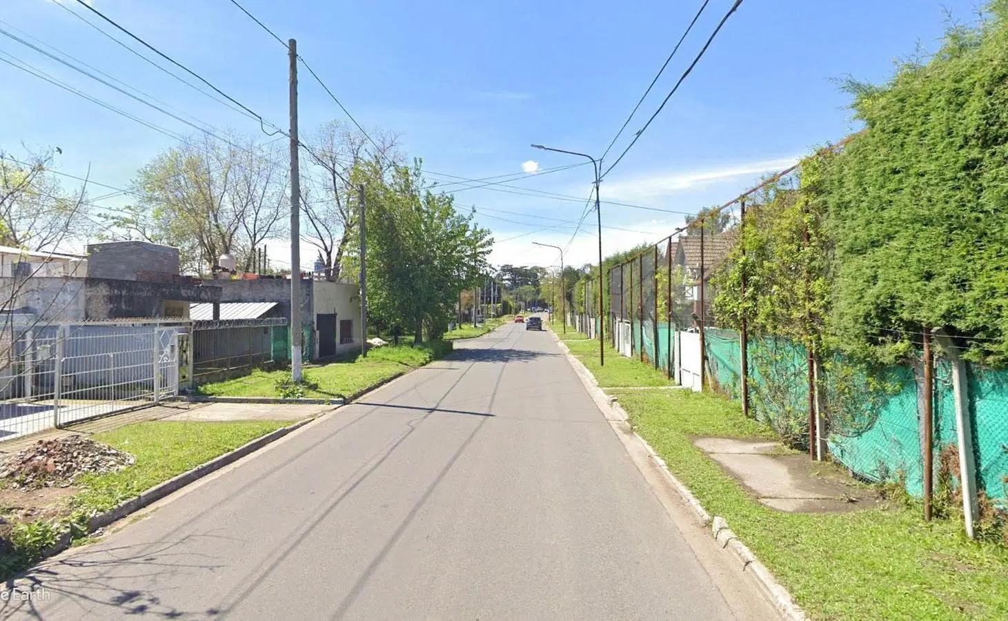 Casa en venta - 2 Dormitorios 2 Baños - Cochera - 240Mts2 - Burzaco 3
