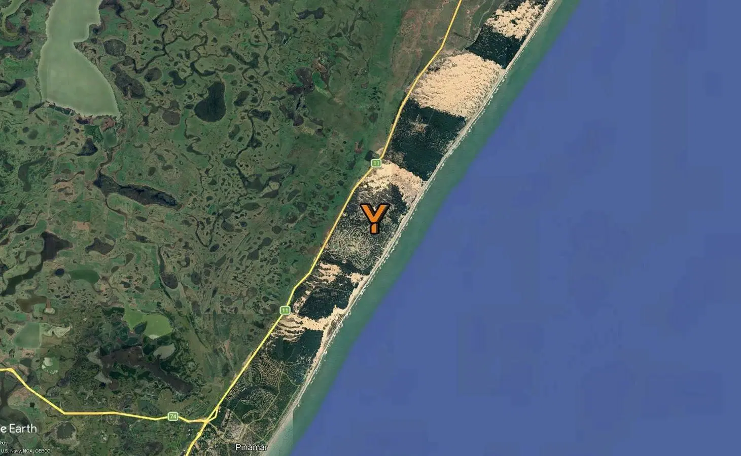 Casa en venta - 4 Dormitorios 2 Baños - 900Mts2 - Pinamar 2