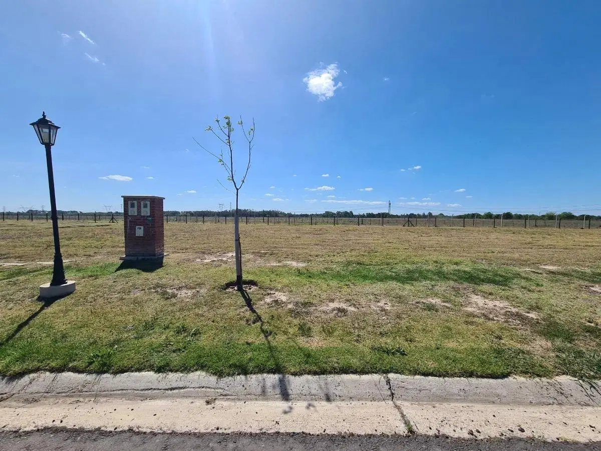 Terreno en venta - 695mts2 - San Simón 3