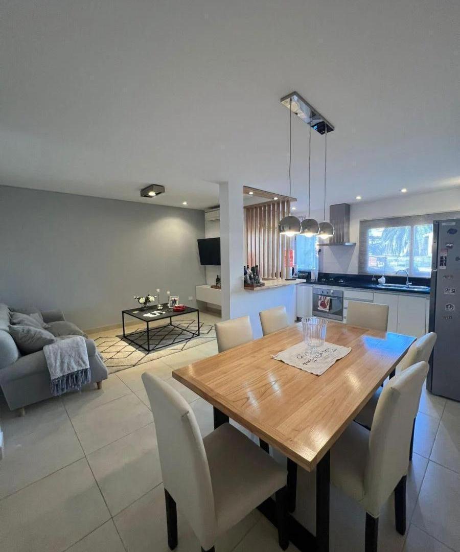 PH en venta - 2 Dormitorios 2 Baños - 80Mts2 - Quilmes