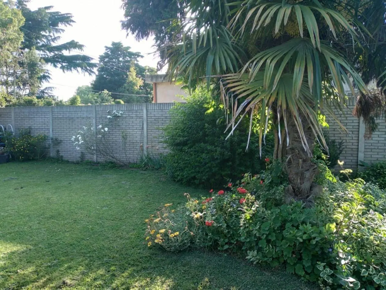 Casa en venta - 3 Dormitorios 3 Baños - Glew 4