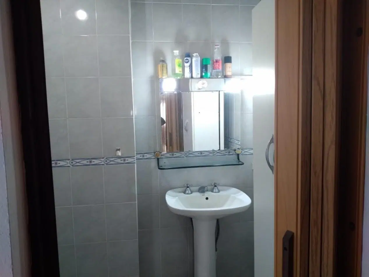 Casa en venta - 3 Dormitorios 3 Baños - Glew 3