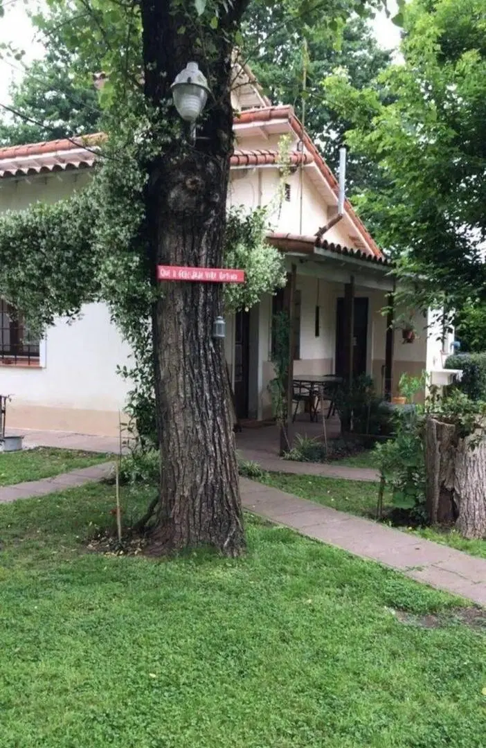 Casas en venta - 6 Dormitorios 4 Baños - 3.455Mts2 - General Rodríguez 4