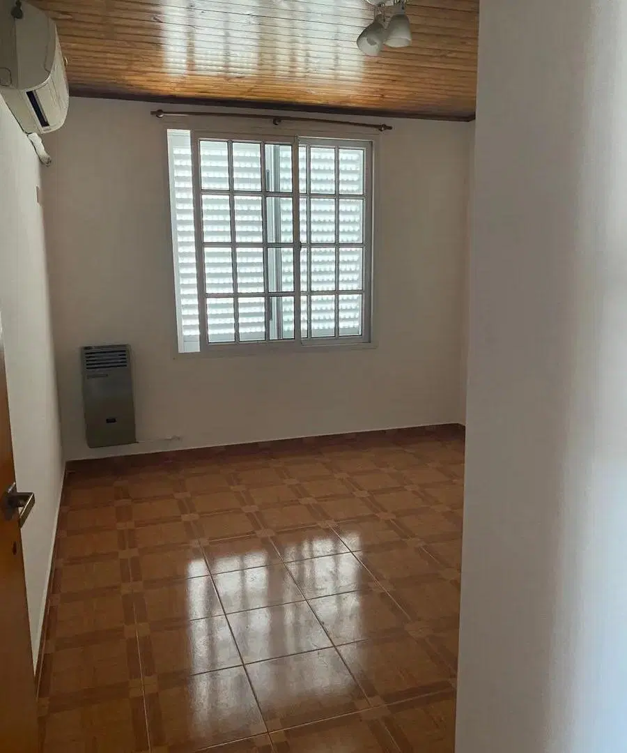 PH en venta - 2 Dormitorios 1 Baño - 138mts2 - Lanús 2