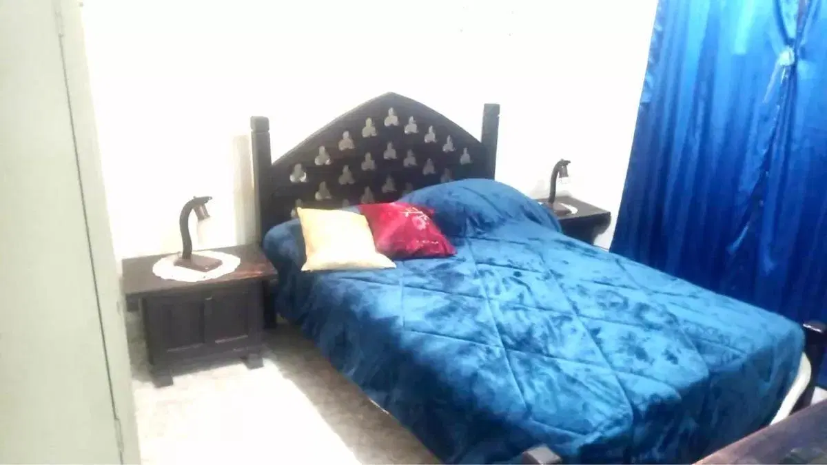 Casa en venta - 3 Dormitorios 3 Baños - 400Mts2 - Azul 2