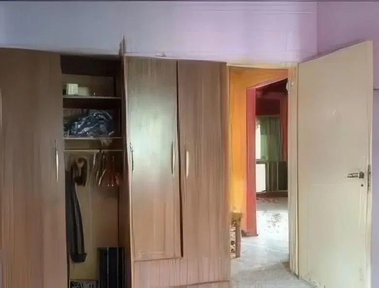 Casa en venta - 6 Dormitorios 4 Baños - 230Mts2 - Don Torcuato 5